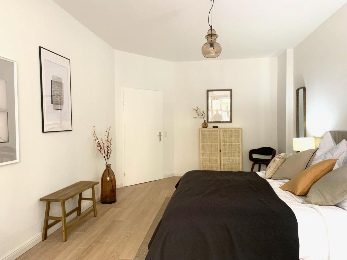 Cosy, Spacious, And Appartement *