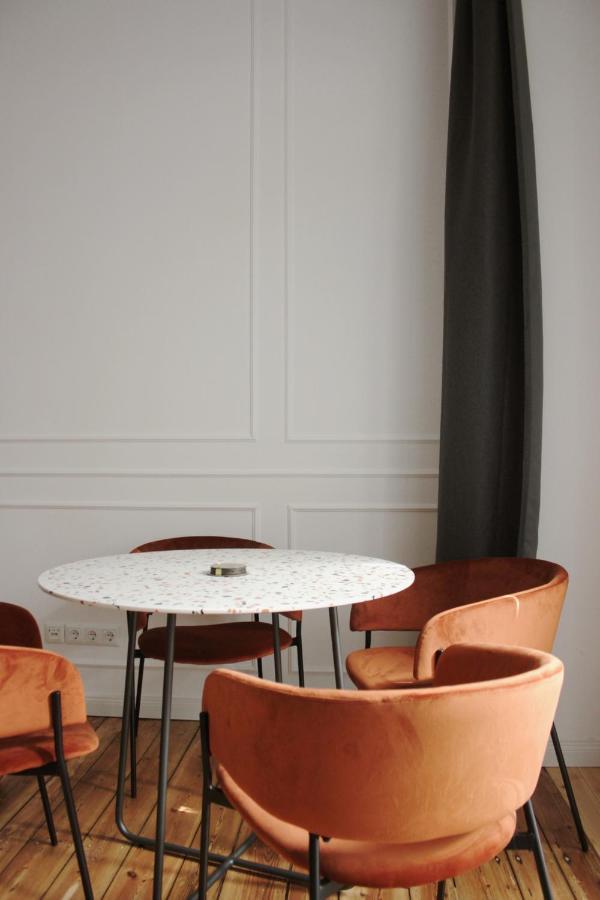 Cosy, Spacious, And Appartement