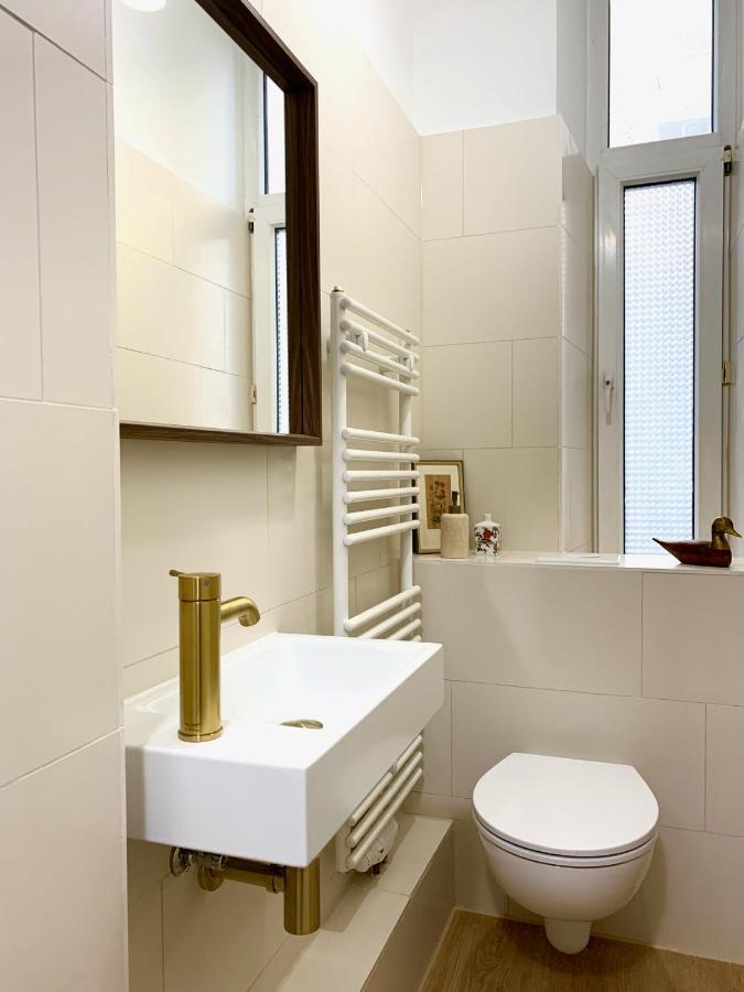 Cosy, Spacious, And Appartement *